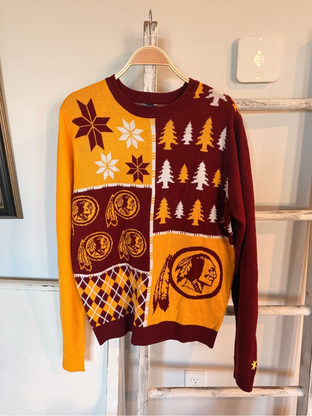 NFL Team Apparel Washington Redskins Ugly Christmas Sweater Men's LG Maroon Gold